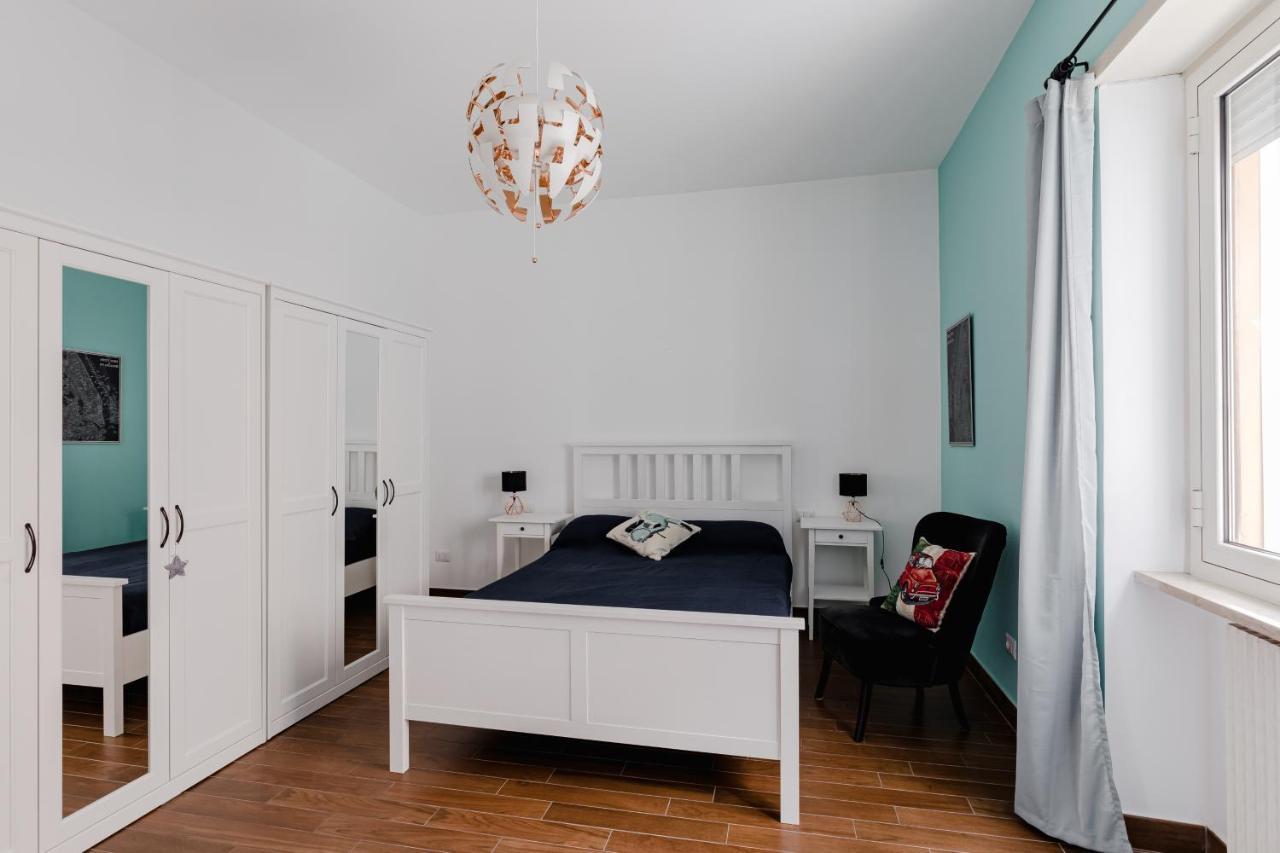 Scarfoglio Apartment, 4 Persone, 2 Camere, Balcone, Wi-fi, Stazione Tiburtina Lejlighed