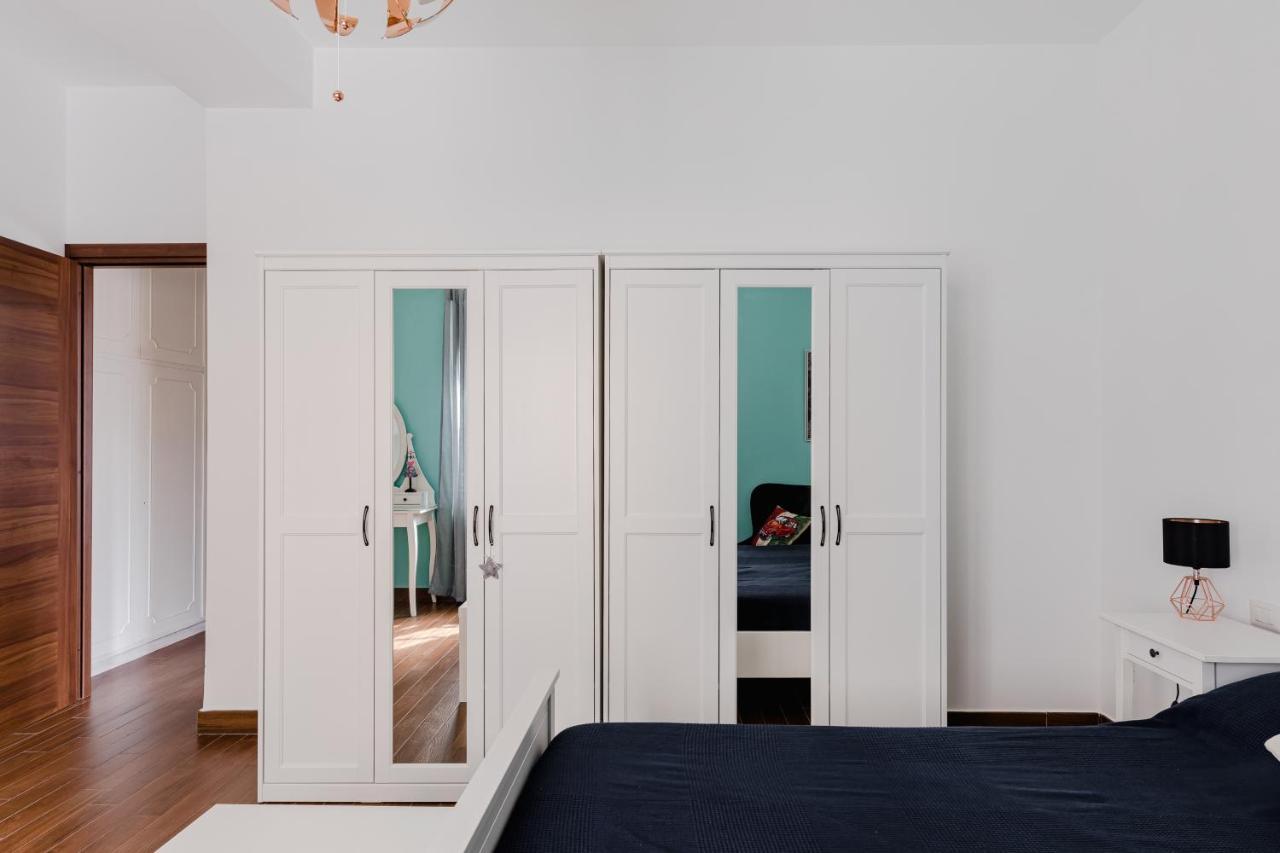 Lejlighed Scarfoglio Apartment, 4 Persone, 2 Camere, Balcone, Wi-fi, Stazione Tiburtina